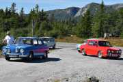 Disse to Renault 8 Gordini kjørte vel på tomgang opp her, men da fikk vi se den røde litt bedre