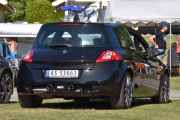 Det er ikke denne Renault Megane Sport fra 2005 han kommer med, men dere kan få historien. Renault var inne i en periode med skikkelig eksperimentering på designfronten, noe ikke alle likte