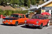Her kan vi få svaret på bilen til høyre, det er en Renault Caravelle fra 1968. Bilen til venstre, kan det være en Gordini?