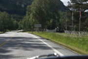 Neste sted vi passerer er Sjoa Raftingsenter men det kan vi ikke gjøre nå