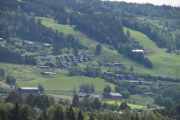 Vi nærmer oss Hunderfossen og slalåmbakker dukker opp