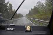 Men fra Dombås og oppover mot Dovre kunne jeg ha ønsket meg krabbefelt, den gamle bilen klarte ikke mer en 40 til 50 og som dere ser ble vi forbikjørt hele tiden