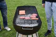 Grillene er selvfølgelig varme og noen har begynt å grille