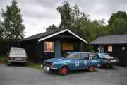 Fra venstre, Renault 6 TL fra 1975, til høyre en Renault 12 TN fra 1974 og helt til høyre en Renault Fuego TX fra 1981