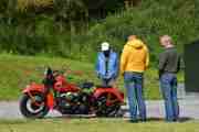 En god gammel Harley blir studert