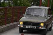 Trettende bilen er en Renault 6