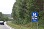 Men nå er det bare 1 km til vi er framme ved Koppang Camping og Hytteutleie, vi skal bare over en bro først