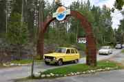 Neste er Porsgrunn-mannen i sin nyrestaurerte Renault 6 TL fra 1976, hvor den har fartet hele sin levetid, vet jeg heller ikke