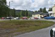 Nå er vi 20 biler som skal finne en parkeringsplass så det vil ta litt tid