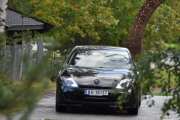 Men nå ankommer Agent X, hun kjører en Renault Laguna Coupe, men jeg kan med en gang si at denne dama ikke kommer fra Bærum