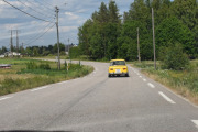 Fredag. Så da er vi i gang, Vidar kjører sin Renault 8 og jeg ligger bak med en Renault Alpine V6