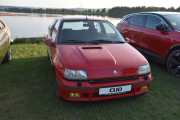 Lørdag. Bil 3. Renault Clio 16V fra 1993 er en ettertraktet og sporty bil med høy ytelse. Renault Clio ble lansert i 1990 og den femte generasjonen kom i 2019, lang fartstid på Clio