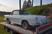 Lørdag. Bil 23. Renault Caravelle, denne sjeldne og sjarmerende franskmannen finner ikke ofte nå på norske veier. Noen skriver at det bare er 14 igjen i Norge
