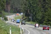 Lørdag. Nå skal vi kjøre rundt 4 mil mot Elverum, her fikk vi 11 Renault-er i bilde gitt