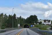 Så skal vi kjøre igjennom Moelvtunnelen som er 197 meter lang og åpnet i 1986