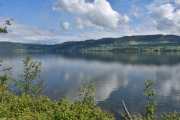 Kanskje vi skulle opprette et fergesamband over Mjøsa igjen, det er jo mange turister som kjører her. Kanskje vi kunne finne igjen en av MF Mjøsfærgene som gikk over her
