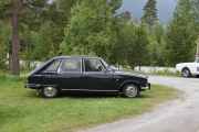 Det er en som allerede er startklar, men er det en Renault 16 TL, TS eller TX? Noen mener at Renault 16 er en av bilhistoriens viktigste biler