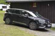Husker dere bilen som stakk fra oss i går? Her er den, det er en Renault Espace fra 2015. Men så enkelt er det ikke, mange varianter av denne