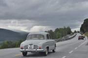 Renault Dauphine tror jeg er den eldste bilen på treffet, da lar vi topphastigheten være og lar den kruse videre