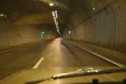 Som dere sikkert ser så er jeg ikke så heldig med været, så det er bedre å ta bilder i tunneler. Men jeg har to stopp til så jeg håper været bedrer seg