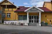 Gardermovegen 42 så ligger Gardermoen Hotel Bed & Breakfast, eiendommen har en lang historie. Men jeg fant ikke ut noe mer