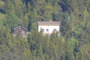 Har vært nysgjerrig på det huset langt oppe i lia