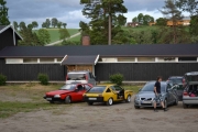 To til har ankommet, vi ser dem til venstre. Renault 17 og en Fuego