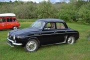 Så har vi en Renault Dauphine, blank og fin den også