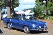 Men når jeg går videre ned, dukker det opp en Renault Floride på stranden. Den rypa står ved siden av, men det er ingen fugl så jeg går videre