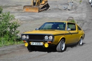 Så kommer en ung spreking og da mener jeg sjåføren, bilen er en veteran og en Renault 17.
