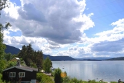 Noen av skyene har litt regn med seg