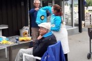 At trekningen gikk lovlig for seg kan du se her, hun er til og med adjunkt nå