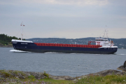 Gressholmen - Containerskipet Bergfjord, bygget i år 2000 i Romania?