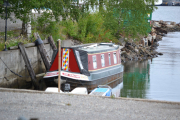 Hovedøya - En husbåt har funnet et fint sted å ligge
