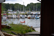 Hovedøya - Vi tar en titt mellom bygningene