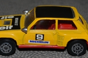 Renault 5 Turbo Rally nr. 9 i 1/64 skala