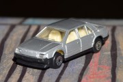Renault 25 V6 Turbo 1988 modell - skala 1/64