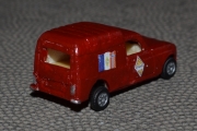 Renault 4F6 Fourgonnette. Og Trond sin er fra 1988, men den ble vel ikke bare produsert i Frankrike
