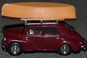 Renault 4CV med båt