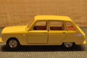 Renault 6 - Dinky Toys 1416 i 1/43 skala