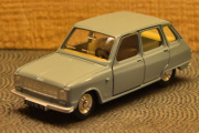 Renault 6 - Dinky Toys 1453 i 1/43 skala