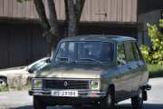 Det er ikke så ofte jeg tar bilde av en Renault 6 i fart, som regel sitter jeg inne og tar bilder fra bilen