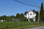 Så er vi ved Gamleveien 588 Jonstua, mulig noe med Solvang også. Jeg fant ikke ut så mye mer nå