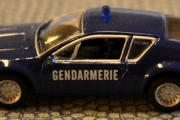 Renault Alpine A310 V6 Gendarmerie fra 1977. De utvalgte får spesialopplæring på racerbanen Le Mans-Bugatti, og målet er at de skal føle seg som ett med kjøretøyet sitt