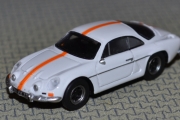 Alpine Renault A110 1300S fra 1966–1971. Dere ser Gordini stripen?