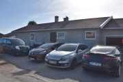 Det fins to Renault-hus i Våler, dette er det andre huset. Hvor ellers kan du se fire Renault-er på rad og rekke. Kangoo, Clio, Megane og Laguna