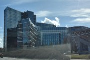 Innspurten 15, det jeg nå kaller Helsfyr Atrium, skal bli høyere. Problemet er at jeg ikke husker hvor høyt det var når jeg tok forrige bilde