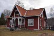 Stasjonsvegen 69 er fra 1910 tror jeg, like gammelt som Våler stasjon