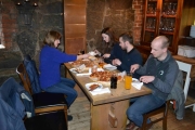 Her sitter vi på Steinbua i Elverum med to kjempegode pizza-er og ikke en bit ble igjen