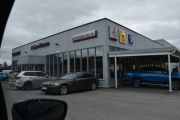 Endelig er vi ved Motor Forum i Elverum, nå kan vi kanskje begynne med Renault
